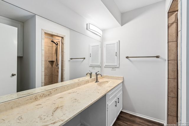 7500 Callaghan Rd Apt 222, San Antonio, TX 78229
