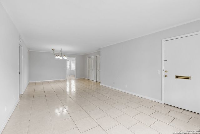 7500 Callaghan Rd Apt 222, San Antonio, TX 78229