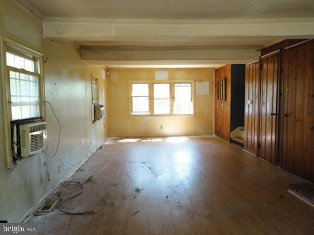 28 MAIN ST, Bridgeton, NJ 08302