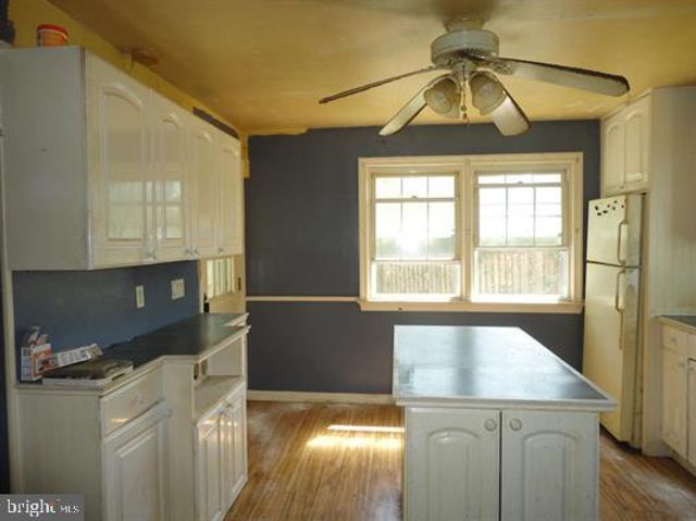 28 MAIN ST, Bridgeton, NJ 08302