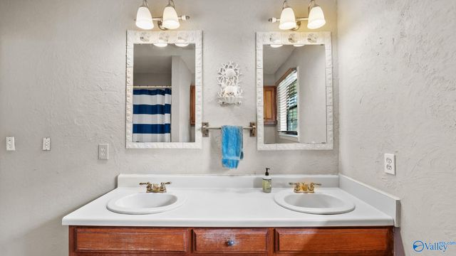 385 Frances Circle, Leesburg, AL 35983