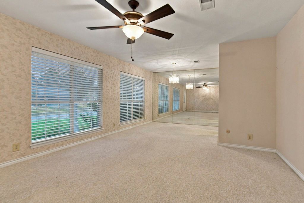 408 Englewood Lane, Hurst, TX 76053 — photo 4