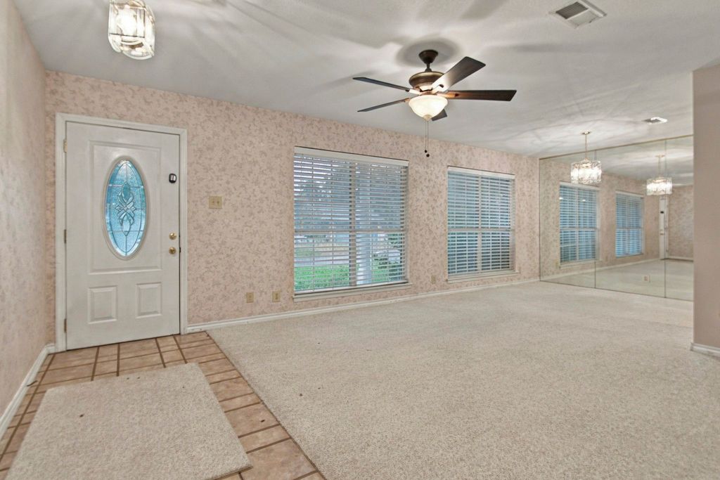 408 Englewood Lane, Hurst, TX 76053 — photo 5