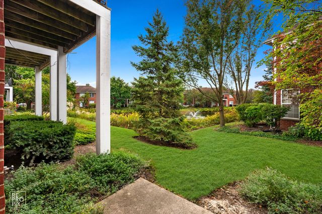 937 Bromley Place, Northbrook, IL 60062