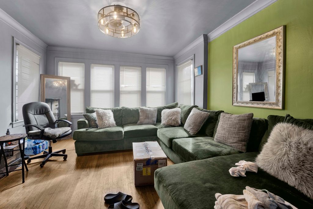 7016 S Claremont Avenue, Chicago, IL 60636 — photo 2