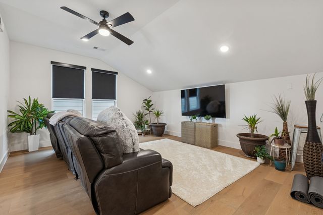 7424 Collin Mckinney Parkway, Mckinney, TX 75070