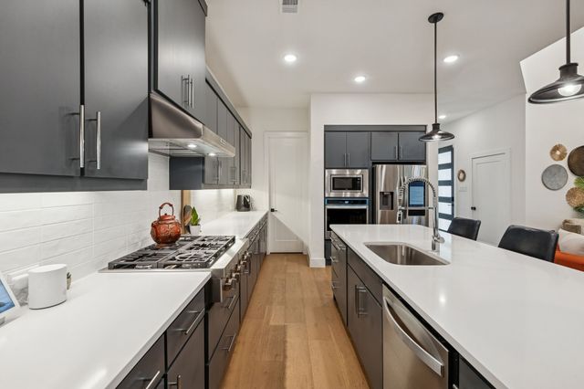 7424 Collin Mckinney Parkway, Mckinney, TX 75070