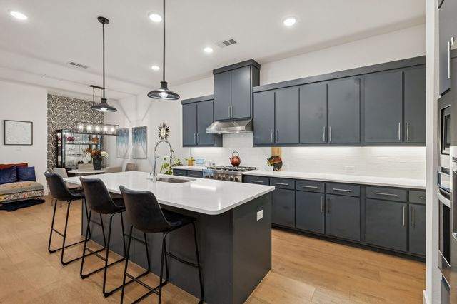 7424 Collin Mckinney Parkway, Mckinney, TX 75070