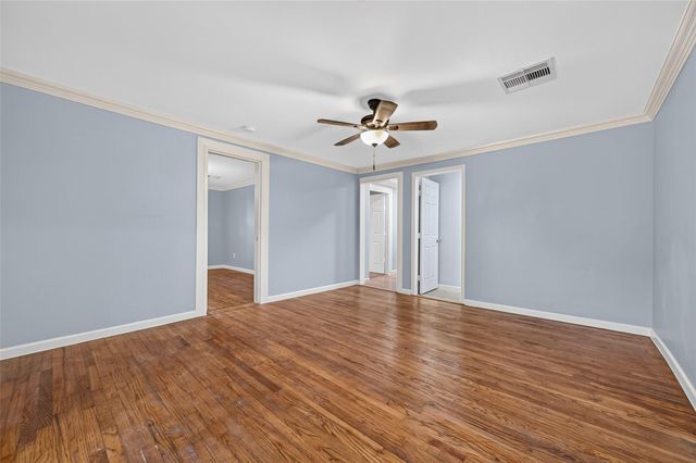 4715 Chapman Street, Houston, TX 77009