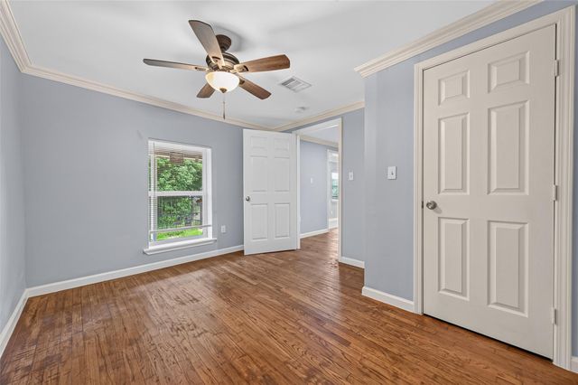 4715 Chapman Street, Houston, TX 77009