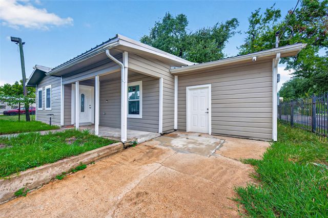 4715 Chapman Street, Houston, TX 77009