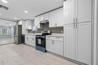 4715 Chapman Street, Houston, TX 77009