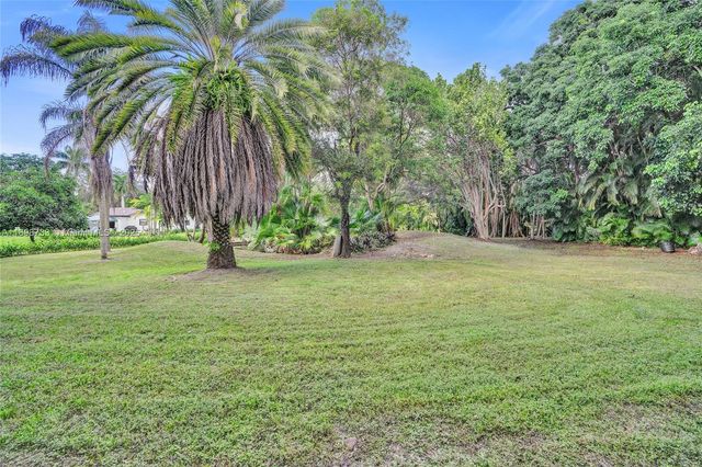 14270 SW 20th Street, Davie, FL 33325