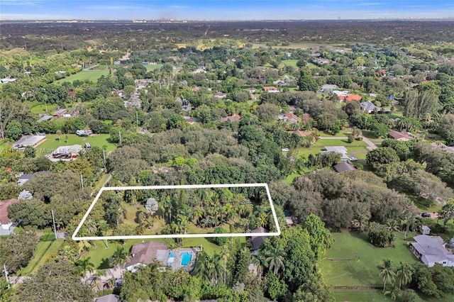 14270 SW 20th Street, Davie, FL 33325