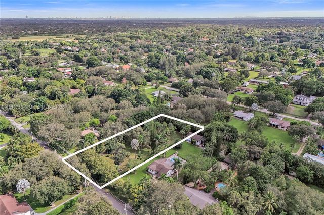 14270 SW 20th Street, Davie, FL 33325