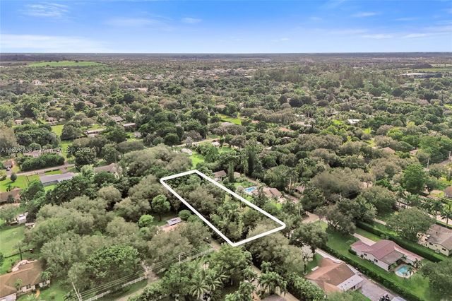 14270 SW 20th Street, Davie, FL 33325