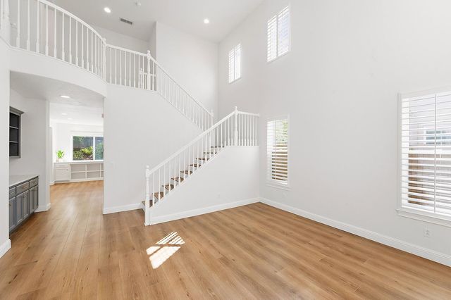 1721 Toby Dr, El Dorado Hills, CA 95762