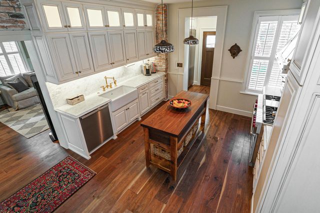 33 E Frankfort Street, Columbus, OH 43206