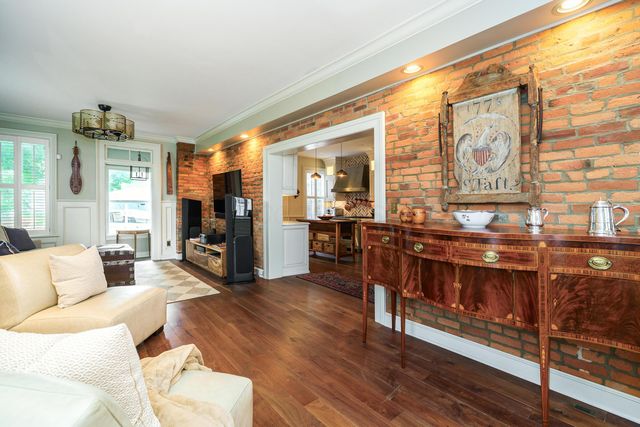 33 E Frankfort Street, Columbus, OH 43206