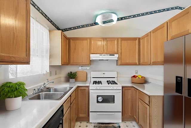 6538 N Longmont St, Park City, KS 67219