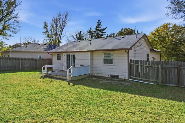 6538 N Longmont St, Park City, KS 67219