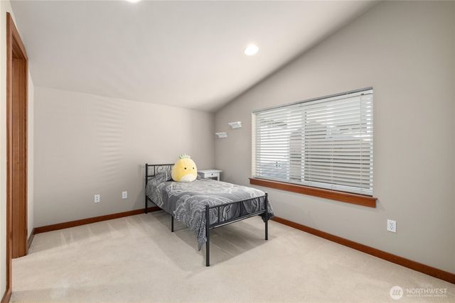 4005 7th Avenue NE, Seattle, WA 98105