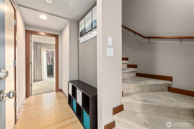 4005 7th Avenue NE, Seattle, WA 98105