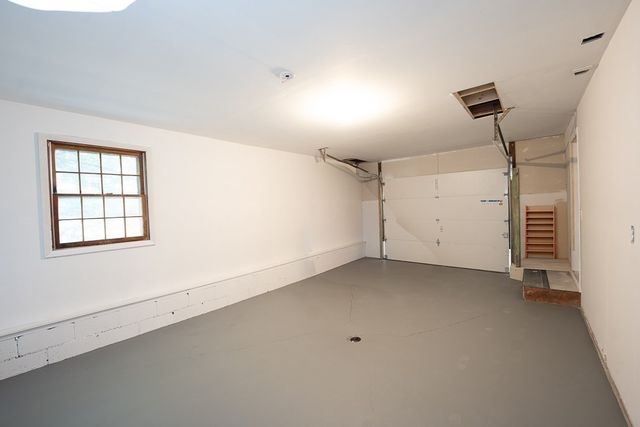 47 Depot St, Westford, MA 01886