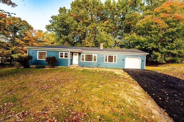 47 Depot St, Westford, MA 01886