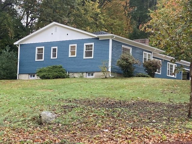 47 Depot St, Westford, MA 01886