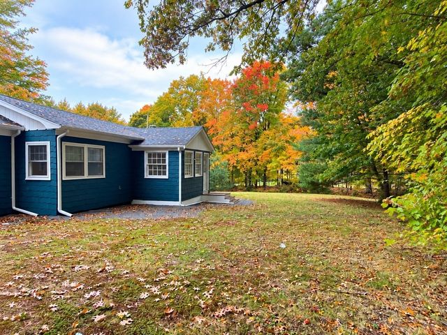 47 Depot St, Westford, MA 01886
