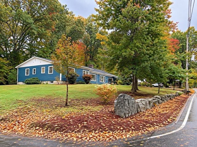 47 Depot St, Westford, MA 01886