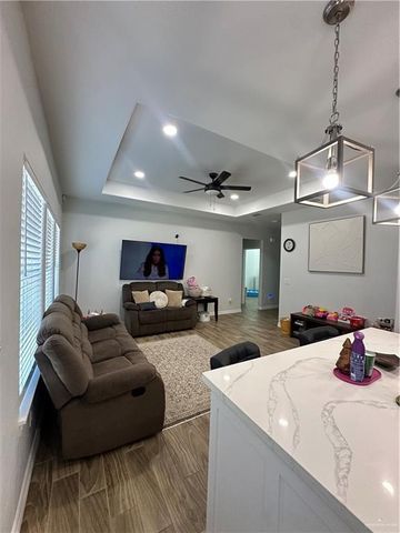 1815 W Ignacio Avenue, Alton, TX 78573