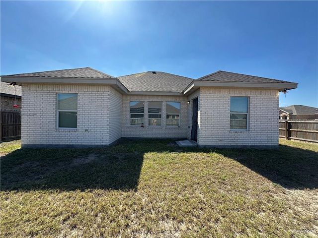 1815 W Ignacio Avenue, Alton, TX 78573