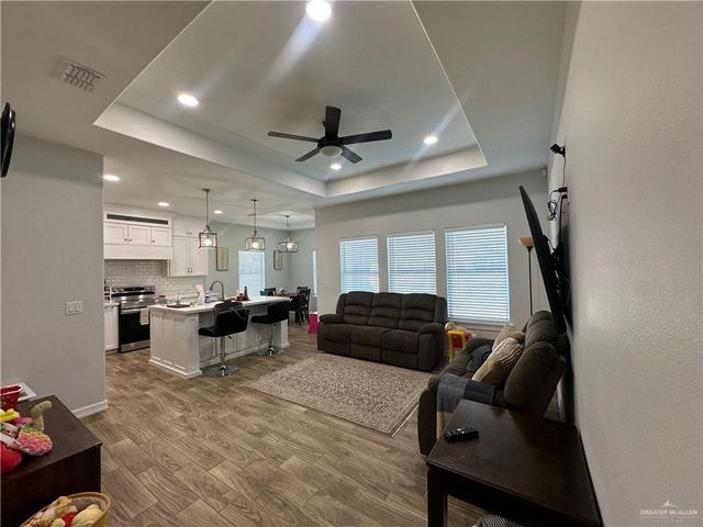 1815 W Ignacio Avenue, Alton, TX 78573