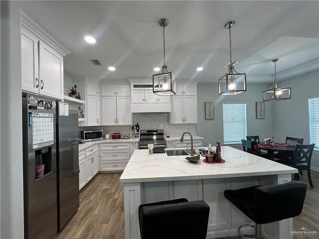 1815 W Ignacio Avenue, Alton, TX 78573