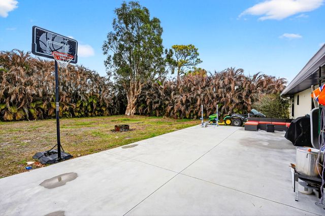 2289 SE Carnation Road, Port St. Lucie, Port St Lucie, FL 34952