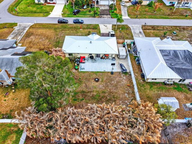 2289 SE Carnation Road, Port St. Lucie, Port St Lucie, FL 34952