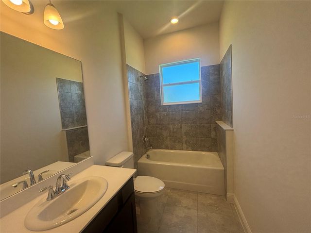 5540 SADDLEBACK COURT, Lady Lake, FL 32159