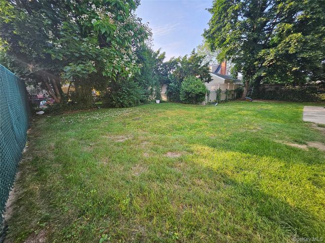 1571 Powers Avenue, East Meadow, NY 11554