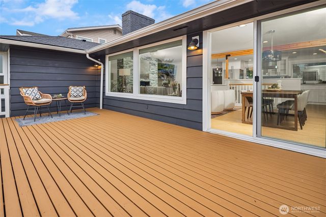 1015 1st Street, Kirkland, WA 98033