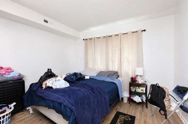 1120 E 6th Street 2, Des Moines, IA 50316