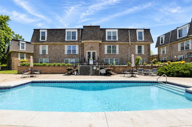 1120 E 6th Street 2, Des Moines, IA 50316