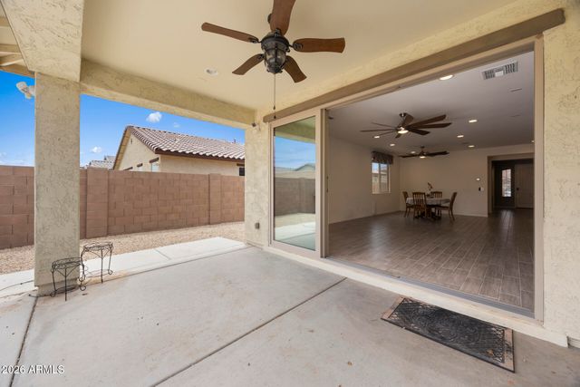 18202 W RAYMOND Street, Goodyear, AZ 85338