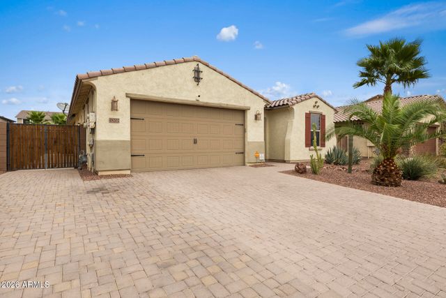 18202 W RAYMOND Street, Goodyear, AZ 85338