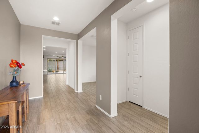 18202 W RAYMOND Street, Goodyear, AZ 85338
