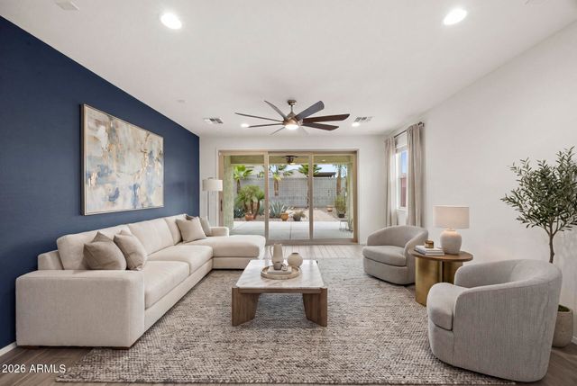 18202 W RAYMOND Street, Goodyear, AZ 85338