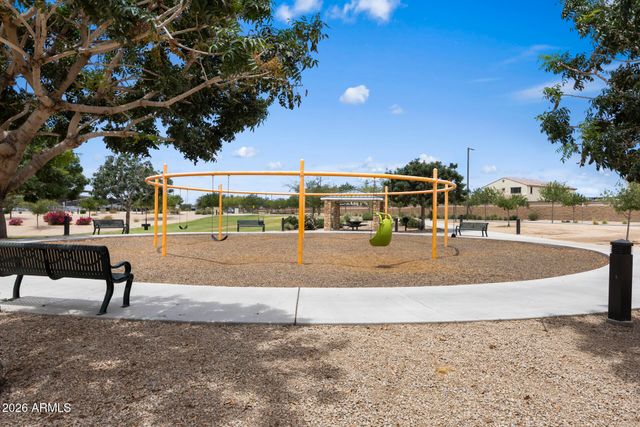 18202 W RAYMOND Street, Goodyear, AZ 85338