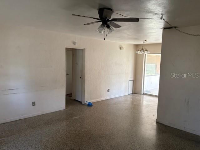 8 FLAMEVINE LANE, Debary, FL 32713