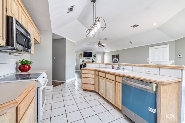 7593 Plantation Court, Wall, TX 76957